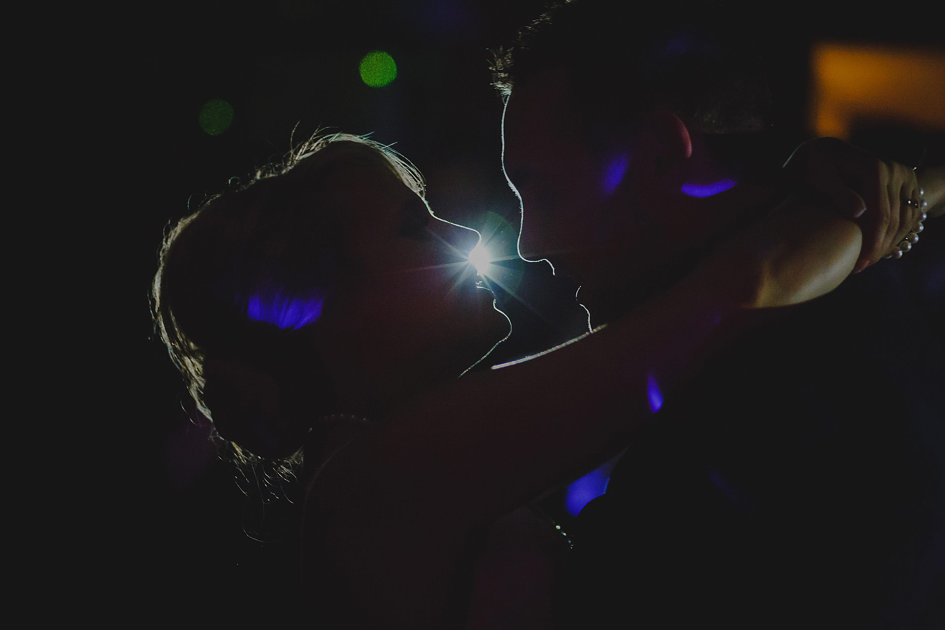 wembury-church-wedding-photographer