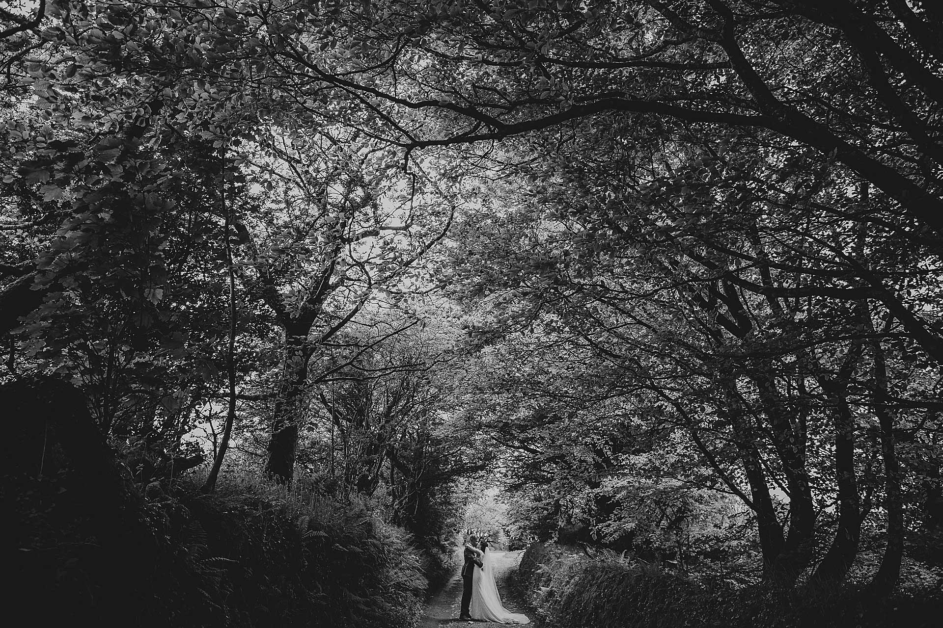 wedding-photographer-trevenna-barns